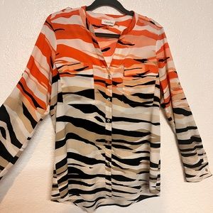 Calvin Klein Women's V-Neck Button Front Animal Print Blouse Size Medium